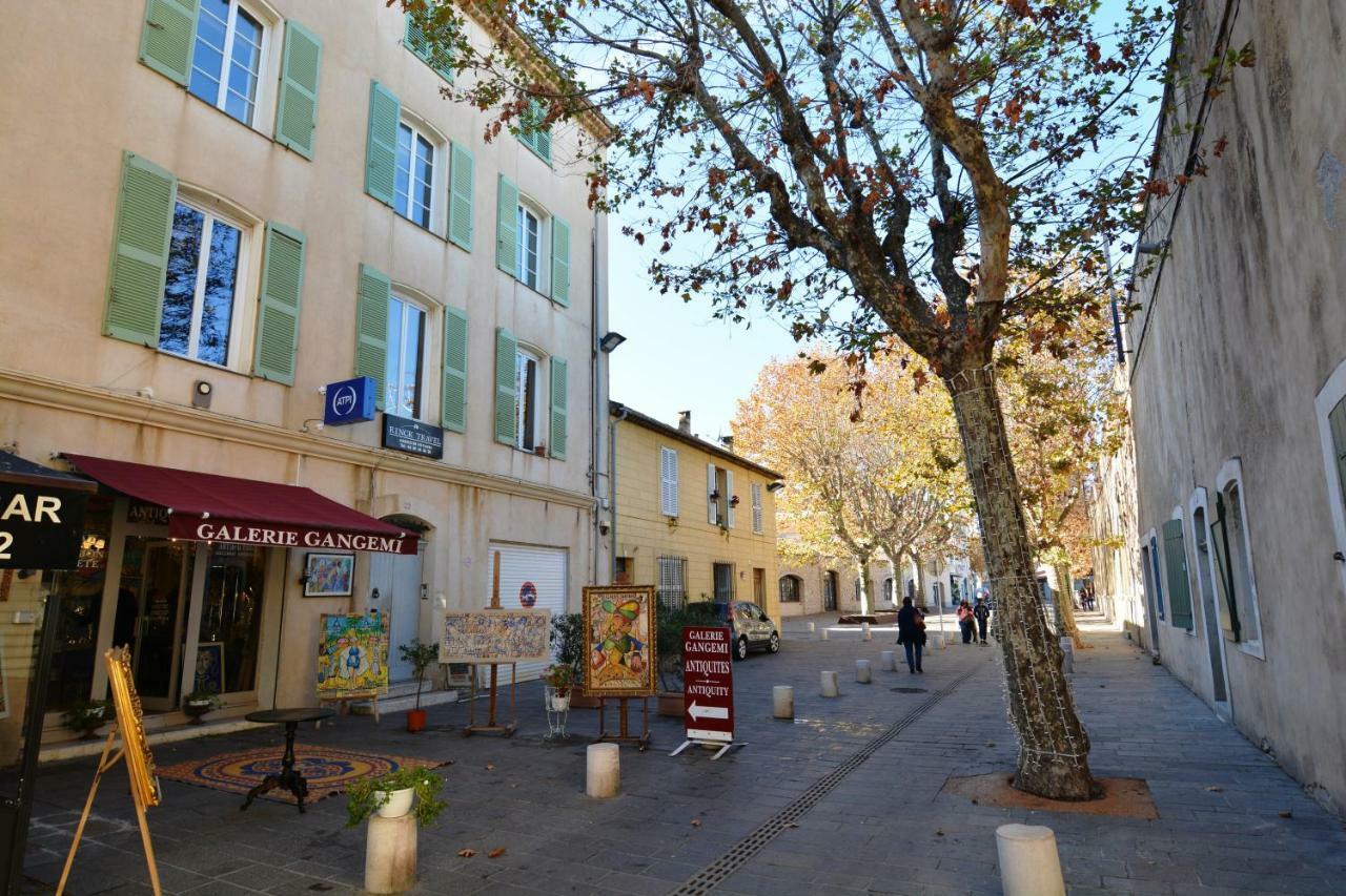 Hanna-Logis Antibes Bagian luar foto